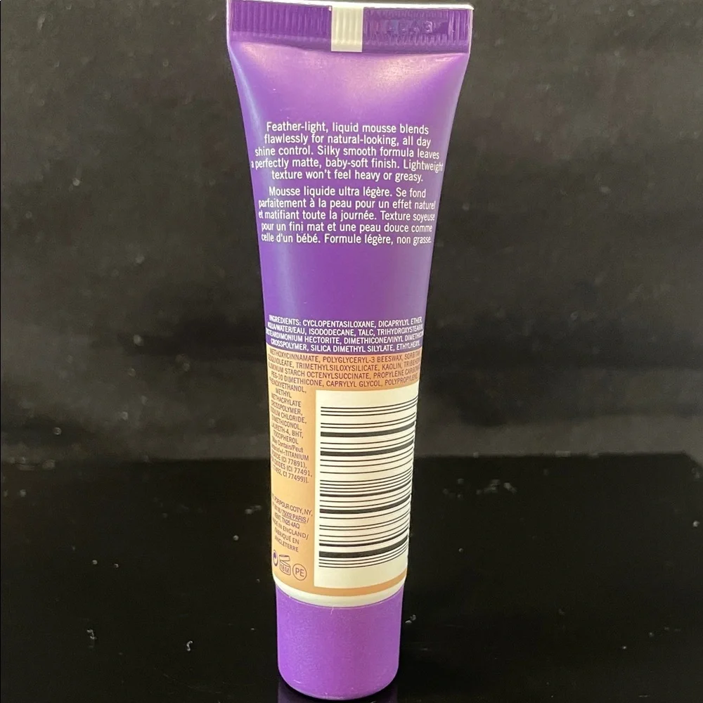 Rimmel London it feather